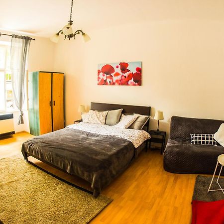 Cozy Apartment In Prague'S Best Area Exteriör bild